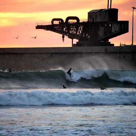 Διαμέρισμα Local Surf House Ii *